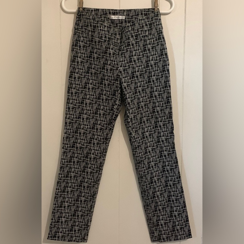 (2 for $30) S.C. & CO Black & White Ladies Dress Pant euc size 4